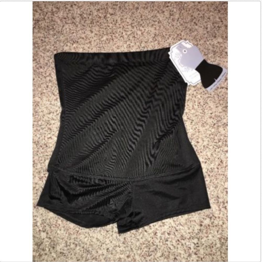 Heavenly Secrets Shapewear Size Medium Boyleg NWT